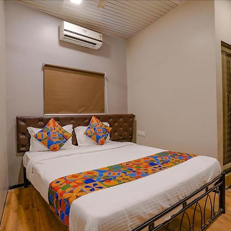 Fabexpress Comfort Stay - Nr Mumbai International Airport Екстер'єр фото