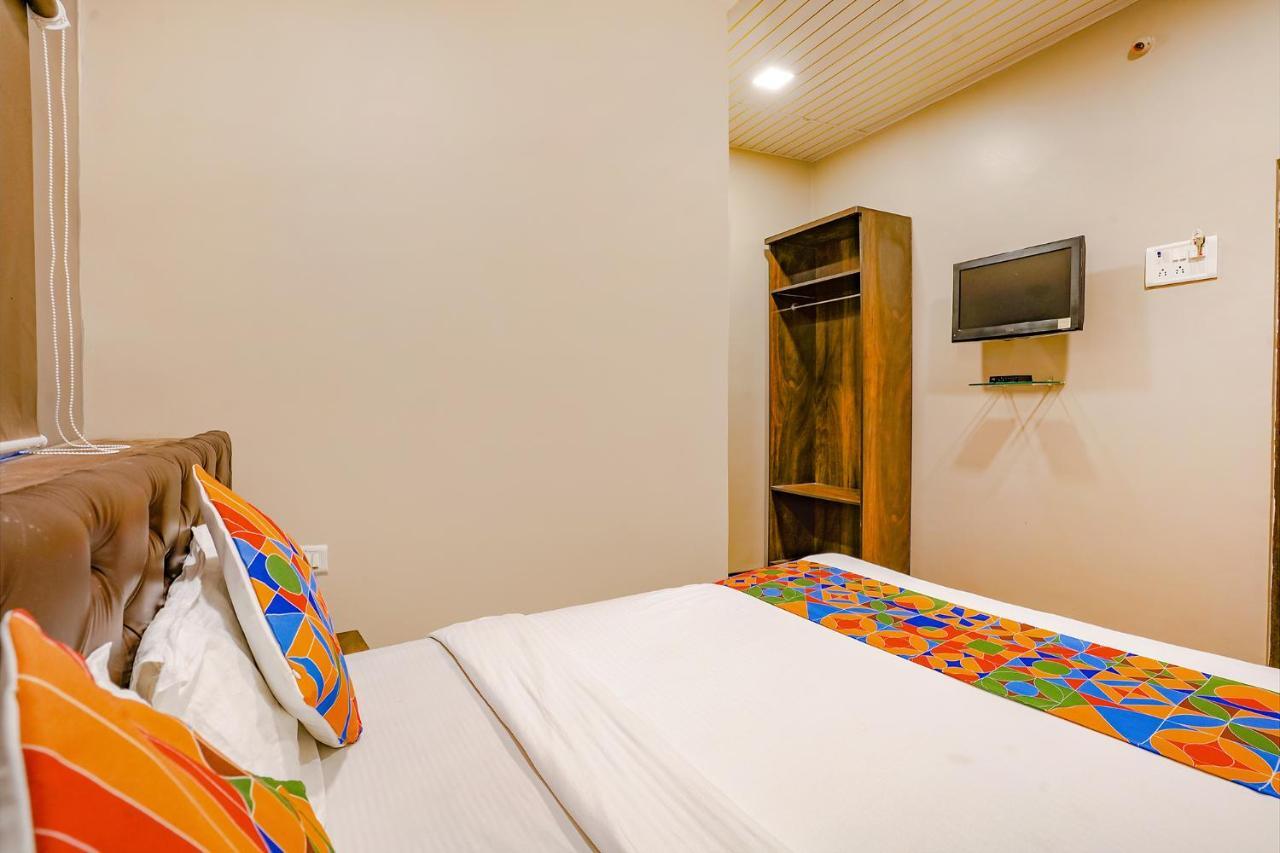Fabexpress Comfort Stay - Nr Mumbai International Airport Екстер'єр фото