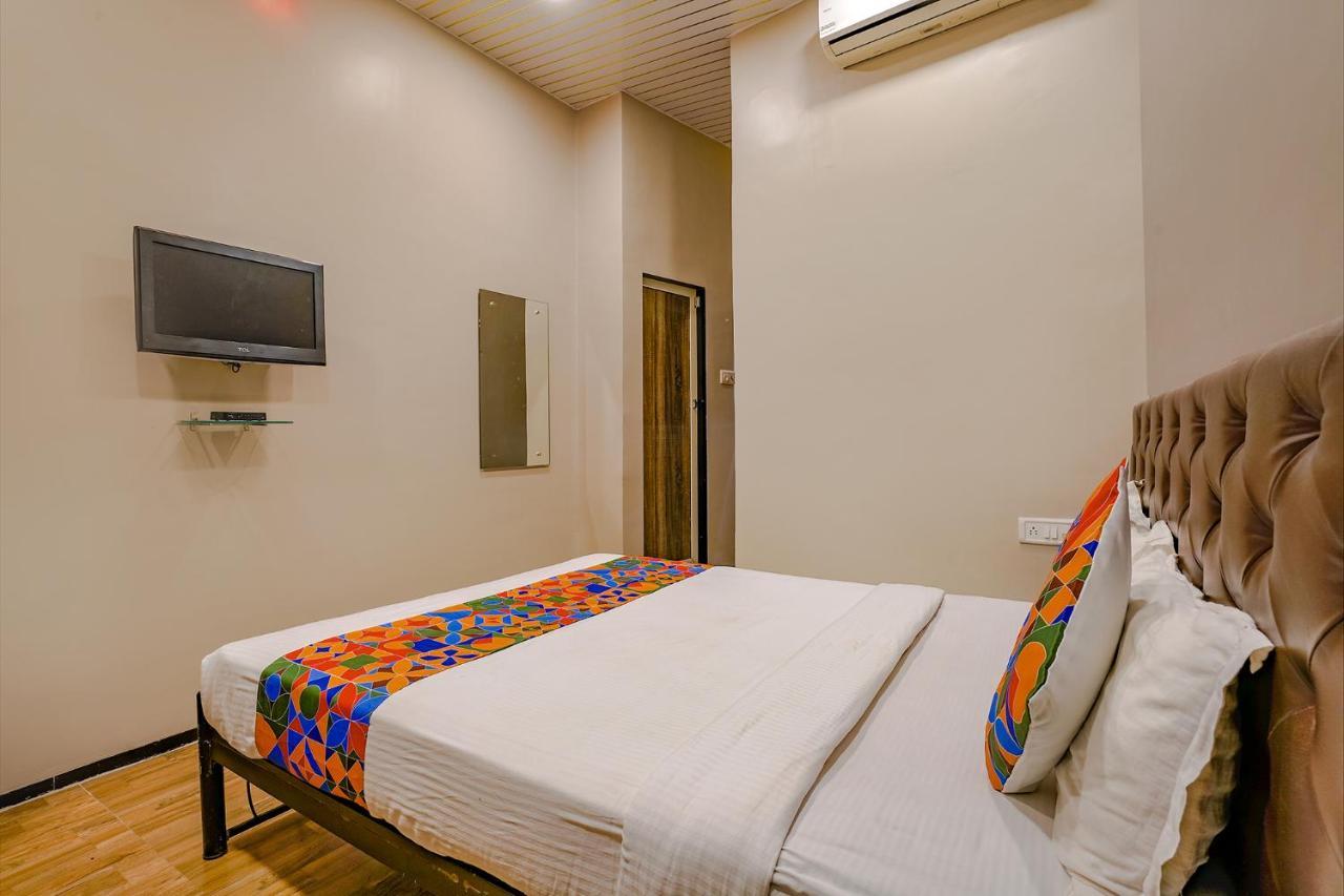 Fabexpress Comfort Stay - Nr Mumbai International Airport Екстер'єр фото