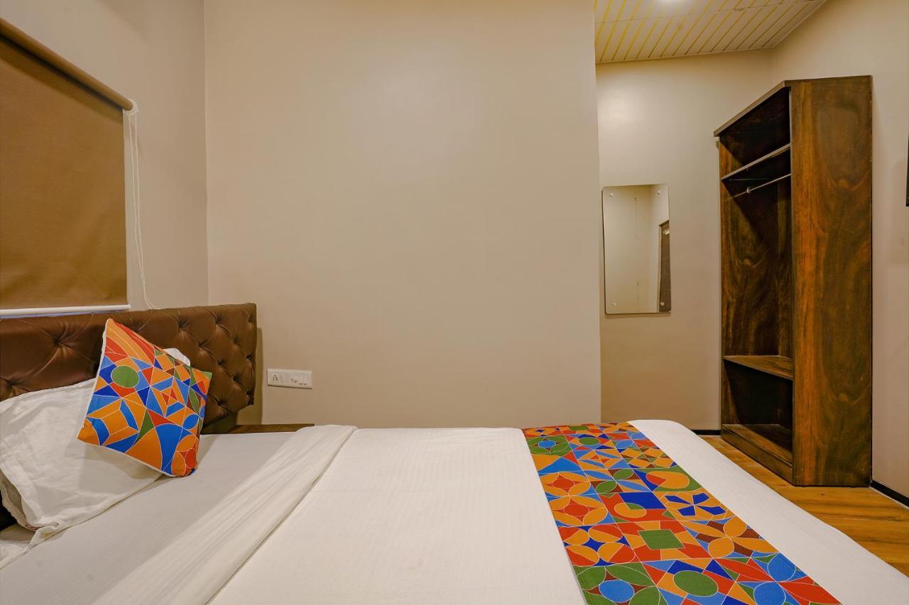 Fabexpress Comfort Stay - Nr Mumbai International Airport Екстер'єр фото