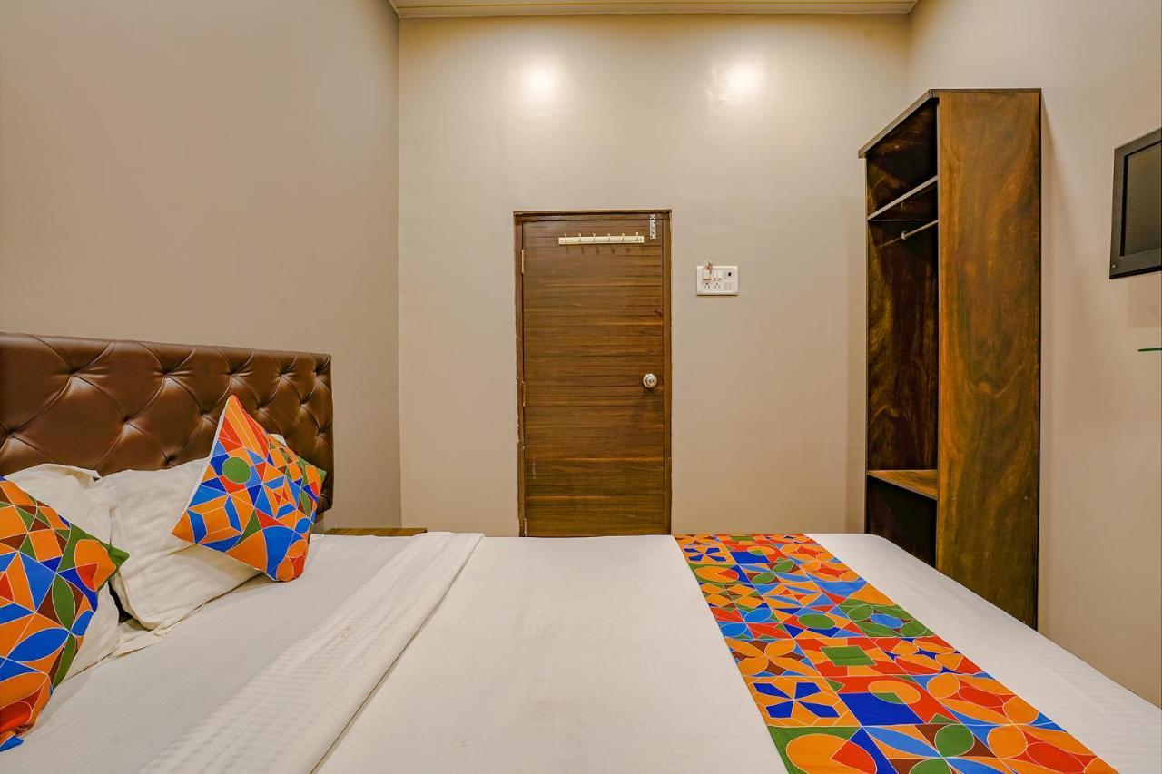 Fabexpress Comfort Stay - Nr Mumbai International Airport Екстер'єр фото